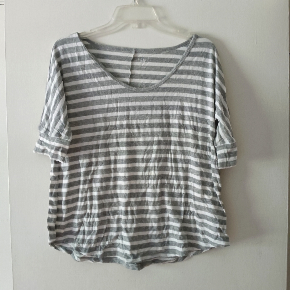 GAP Short-sleeve Shirts Top Tee Women Size S Small Lot Bundle